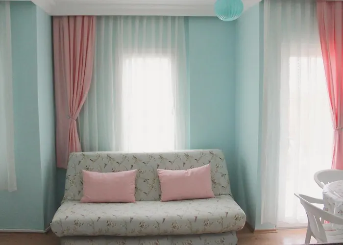 Апарт-отель Turtle Apart 2*